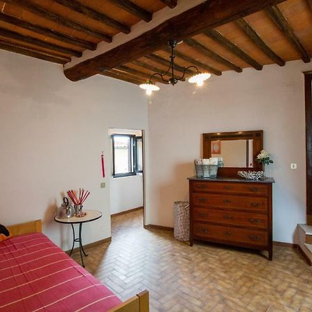 Art Rebus Tower In Tuscany Appartement Radda in Chianti Buitenkant foto