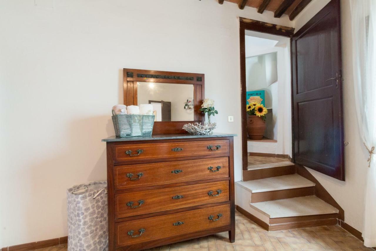 Art Rebus Tower In Tuscany Appartement Radda in Chianti Buitenkant foto