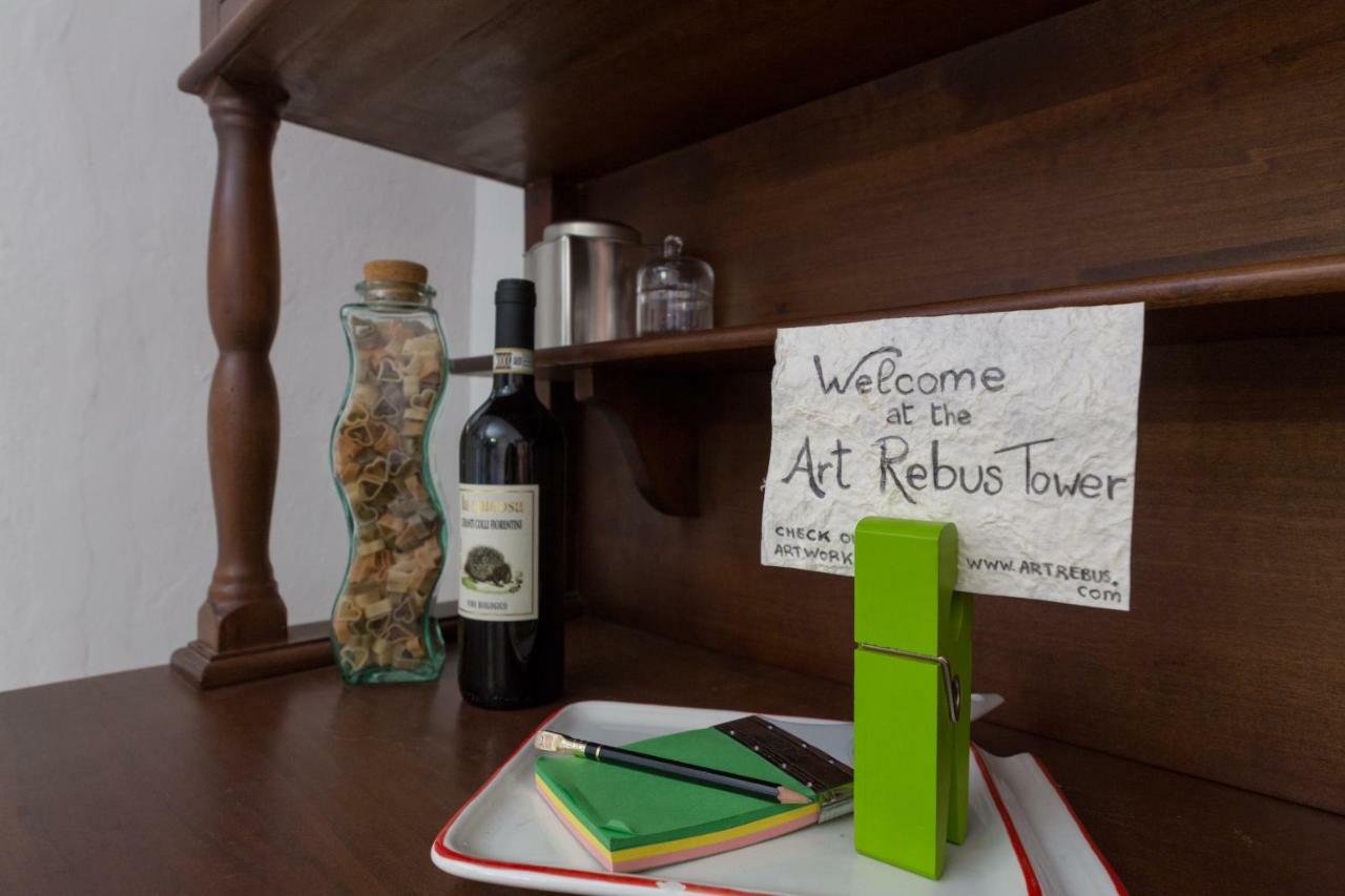 Art Rebus Tower In Tuscany Appartement Radda in Chianti Buitenkant foto